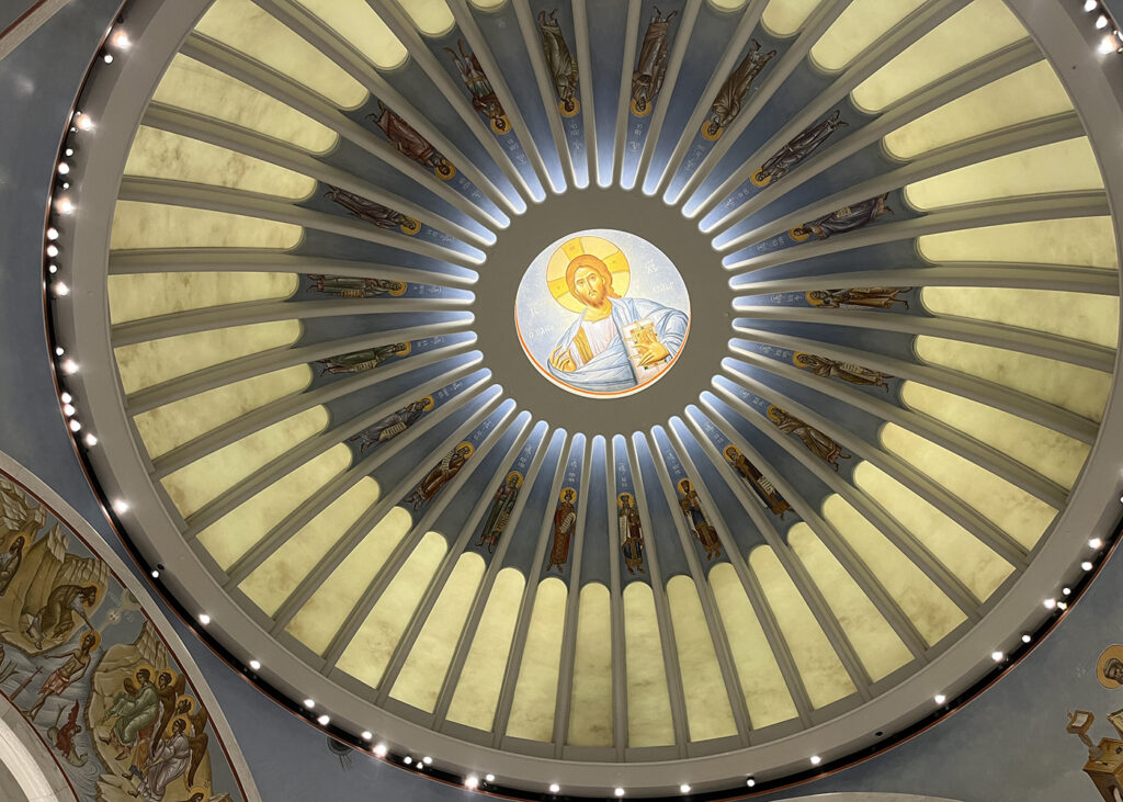 this is a picture of a dome in a building with a painting on it